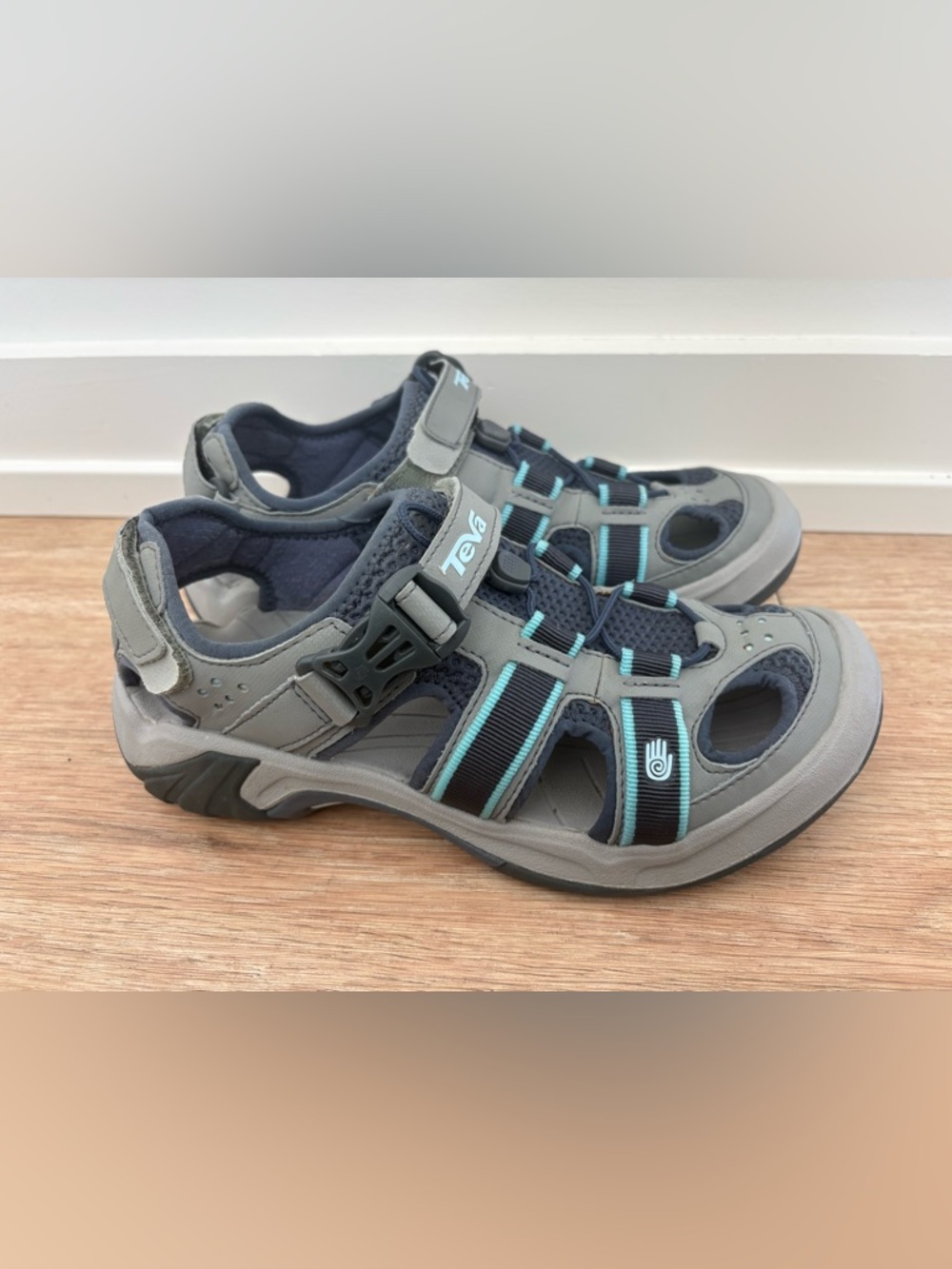 Teva Women Blue Gray Hiking Water Sport Closed Toe Gorpcore Outdoor Sandals - 9 - Picture 2 of 11
